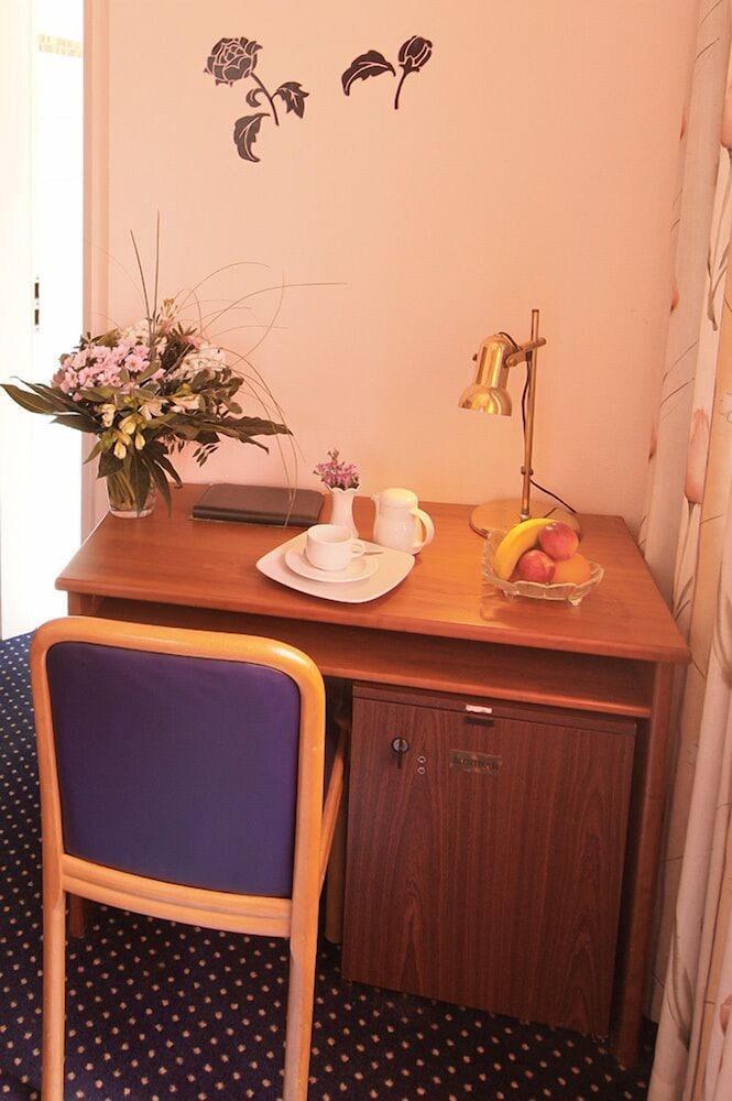 Hotel Residenz Duesseldorf Стая снимка